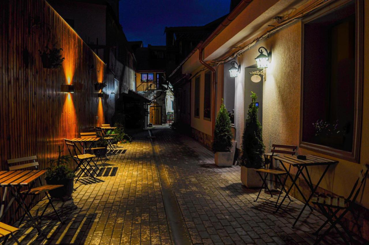 Dallure House Boutique Брашов Экстерьер фото