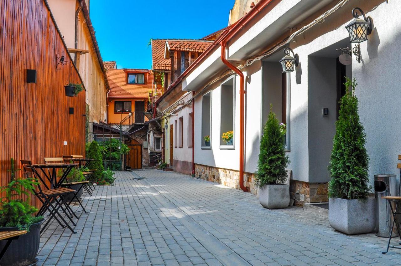 Dallure House Boutique Брашов Экстерьер фото